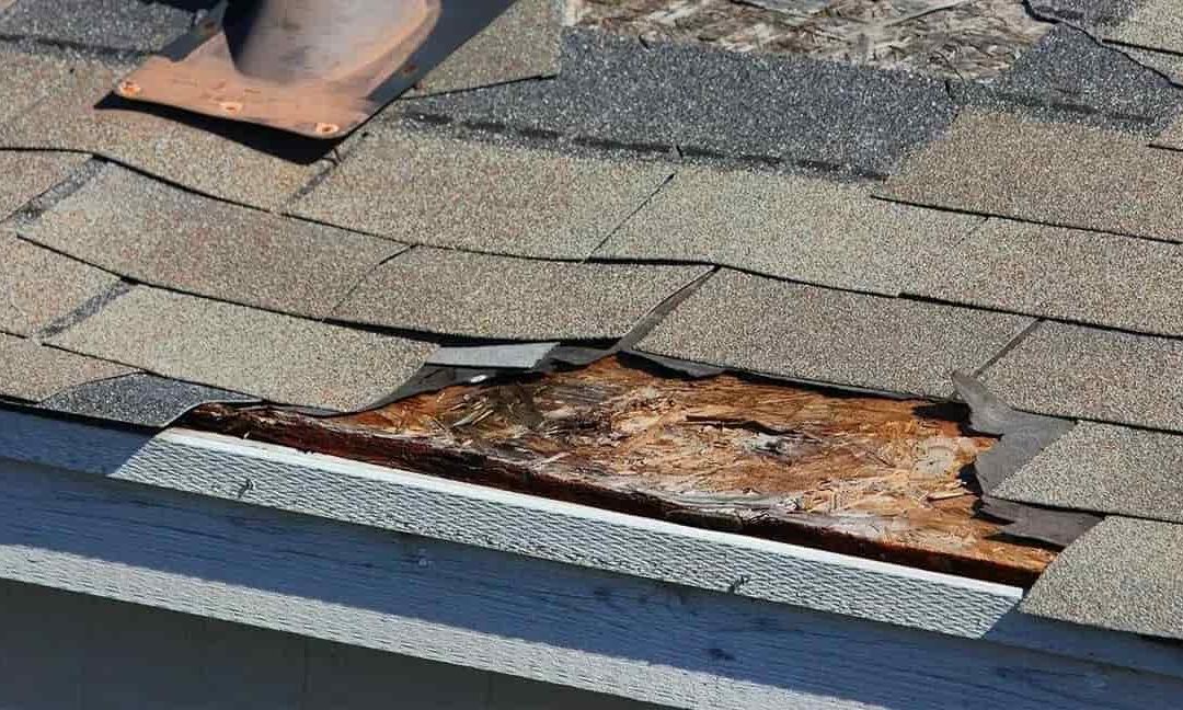 What Factors Affect the Cost to Fix a Roof Leak in Massachusetts?